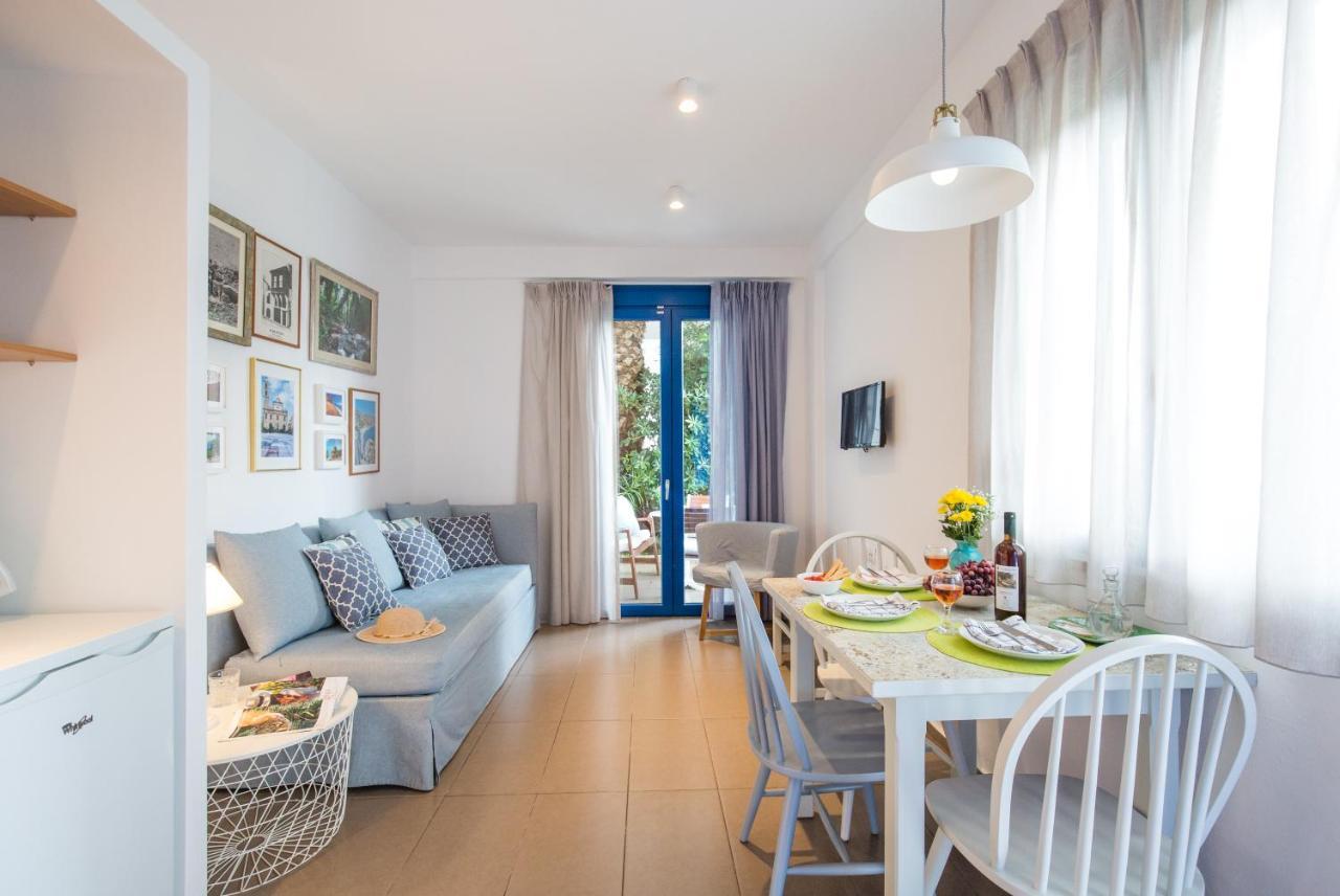 Anna Plakias Apartments Bagian luar foto